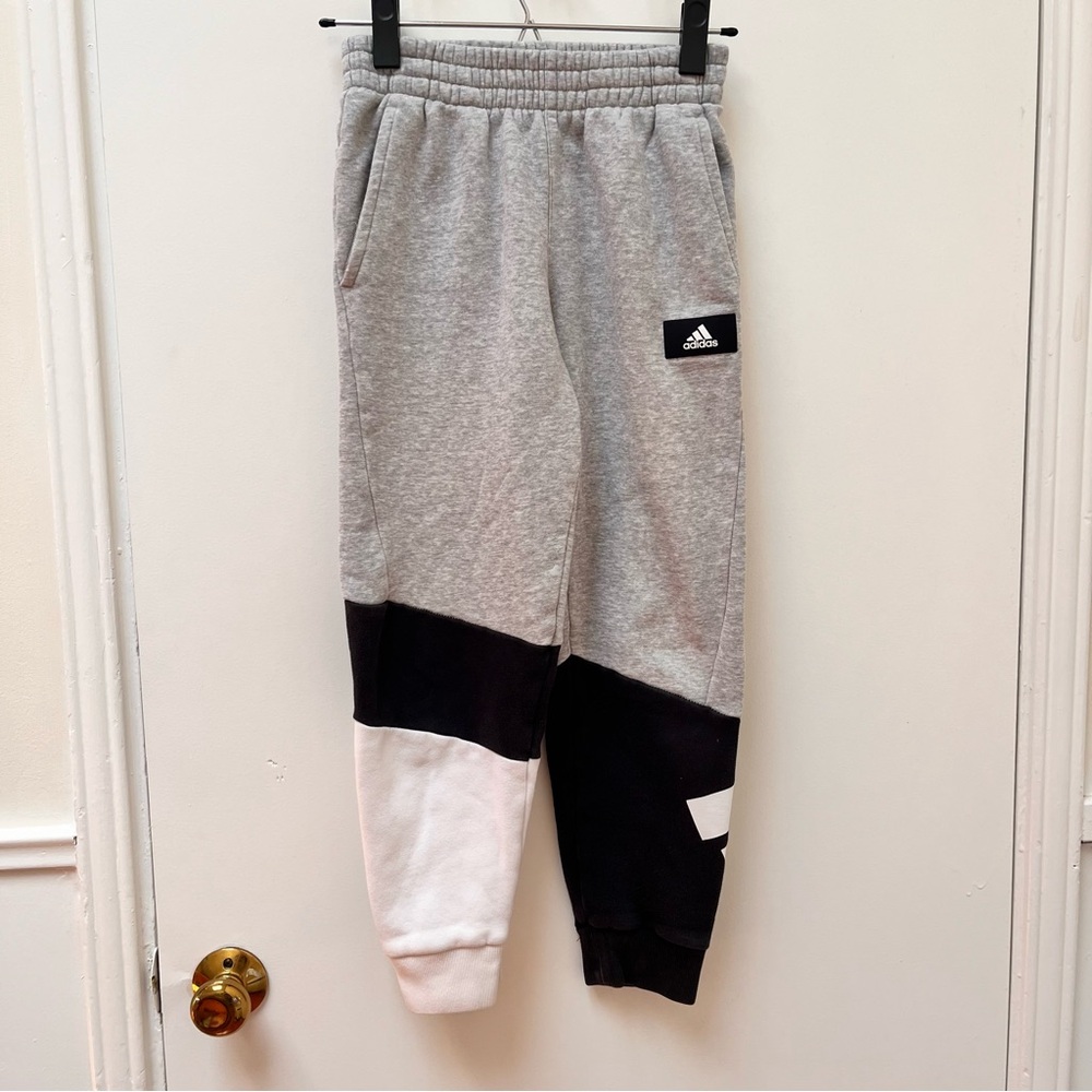 Adidas Boy's Grey with White and Black Stripes Joggers Size Youth S (8)